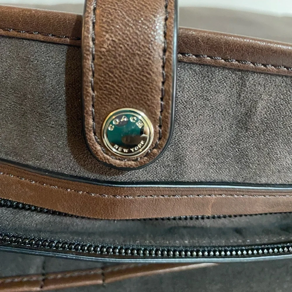 Coach vintage unisex briefcase/ messenger, Elegant Brown Leather crossbody bag